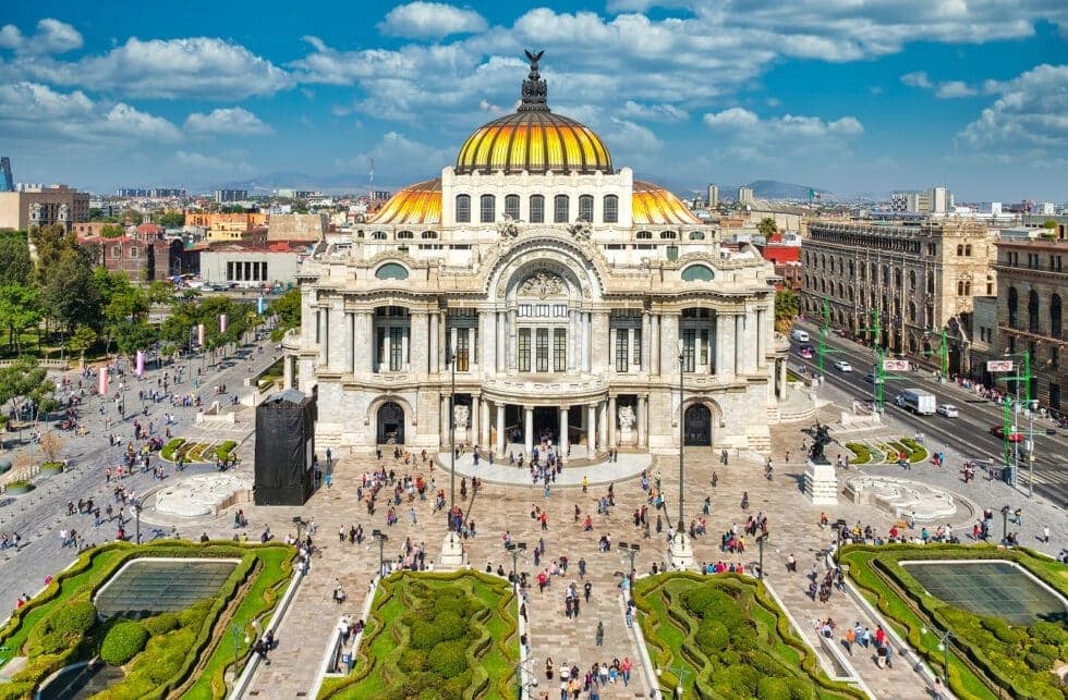 Mexico City Food Market travel image for Resort Concierge Escapes Reviews.